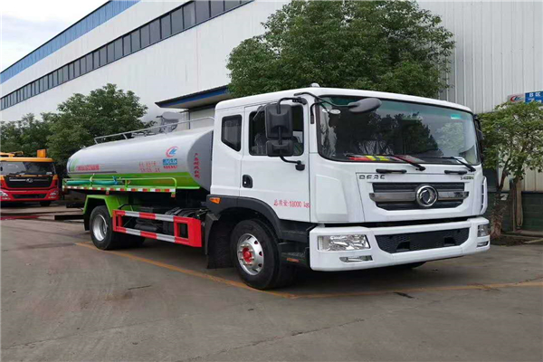 農(nóng)村吸糞車吸的糞便都去哪了，近看吸糞車市場遠(yuǎn)景