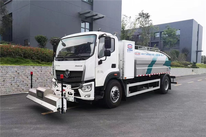 每天一款財富車型推薦：純電動福田路面清洗車由機械、液壓、電控三部分合為一體的專用沖洗作業(yè)車