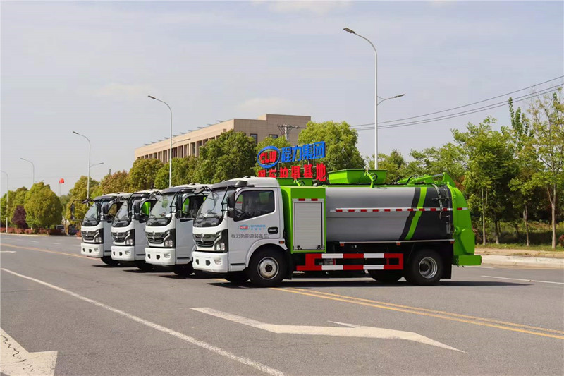 東風(fēng)純電動(dòng)5方餐廚垃圾車(chē)