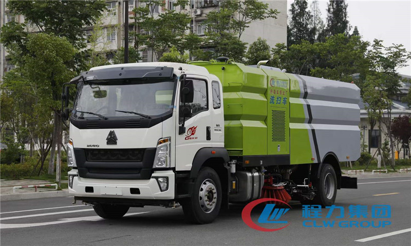 國(guó)六重汽豪沃16方洗掃車(chē)